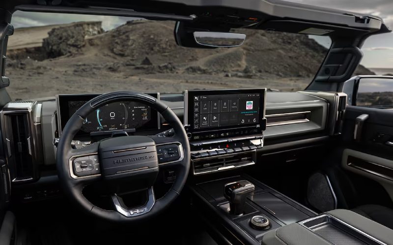 5 Key Reasons the 2025 GMC Hummer EV Pickup Truck Stands Out near San Marcos, TX