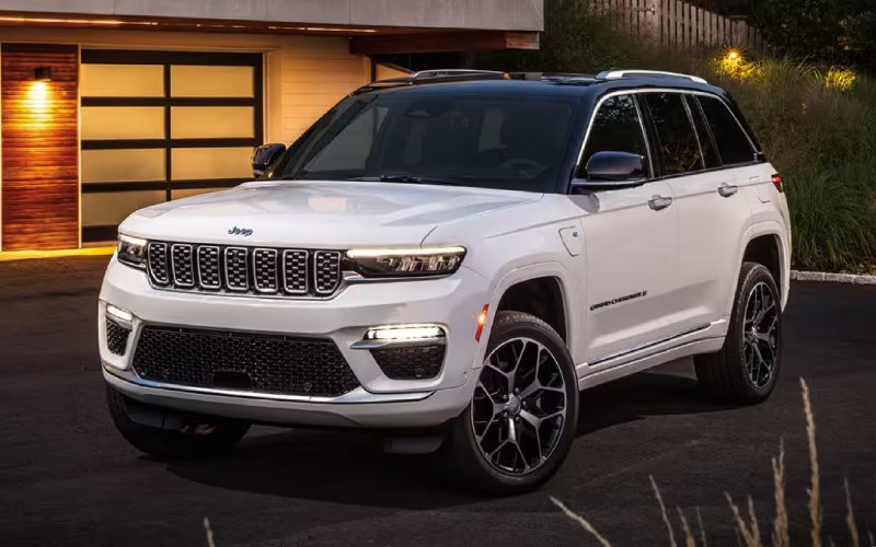 A Modern Marvel: The 2025 Jeep Grand Cherokee near Smithville, TX