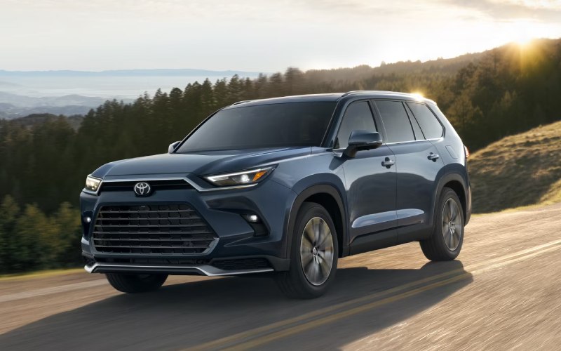 Top 5 Accessories to Upgrade Your Toyota Grand Highlander in 2025