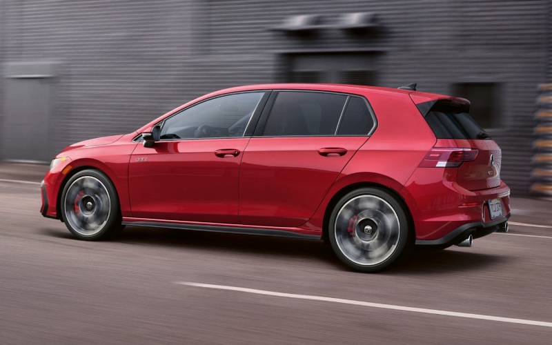 How certified Volkswagen technicians diagnose pads and rotors the right way