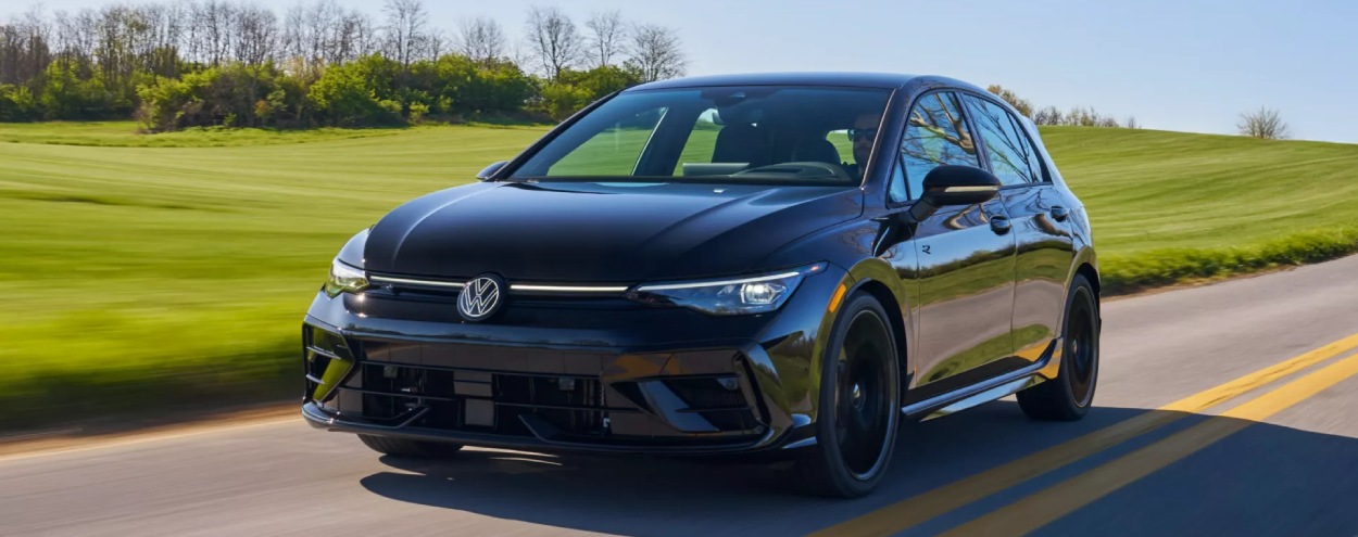 Vehicle Service at a Car Dealership vs Independent Shop — Smart Maintenance Choices near Fullerton, CA
