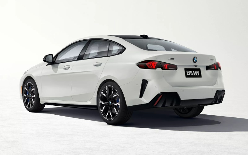 Glendale, CA - 2026 BMW 2 Series