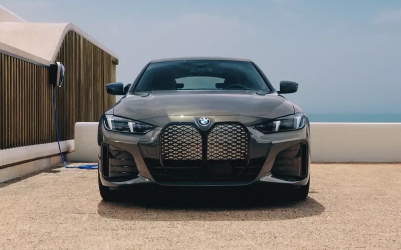 How Century West BMW Helps You Choose the Right Option