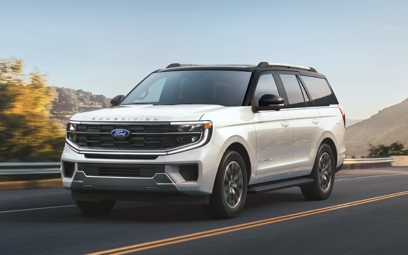 Why Leasing the 2026 Ford Expedition May Be Right for You