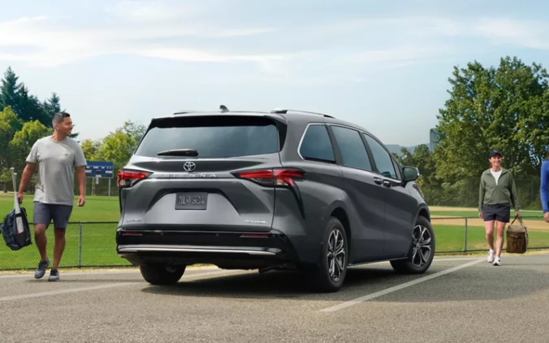 Elmwood Park, NJ - 2026 Toyota Sienna's Mechanical