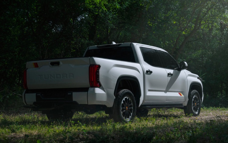 2026 Toyota Tundra SR5 photo 2