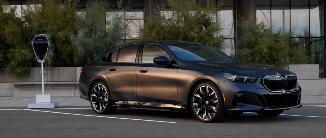 Lease or Finance the 2027 BMW 5 Series in North Hollywood, CA