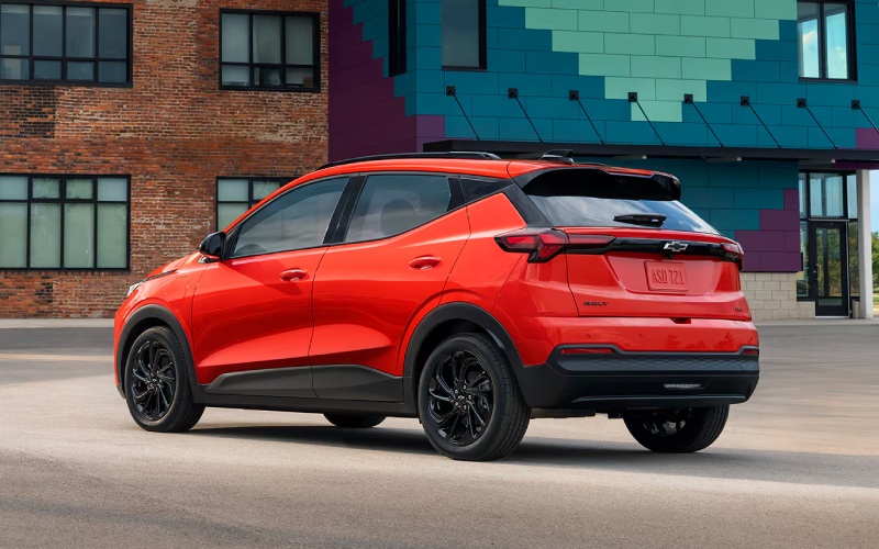 Can I charge the 2027 Chevrolet Bolt at Tesla Superchargers around Corsicana, TX?